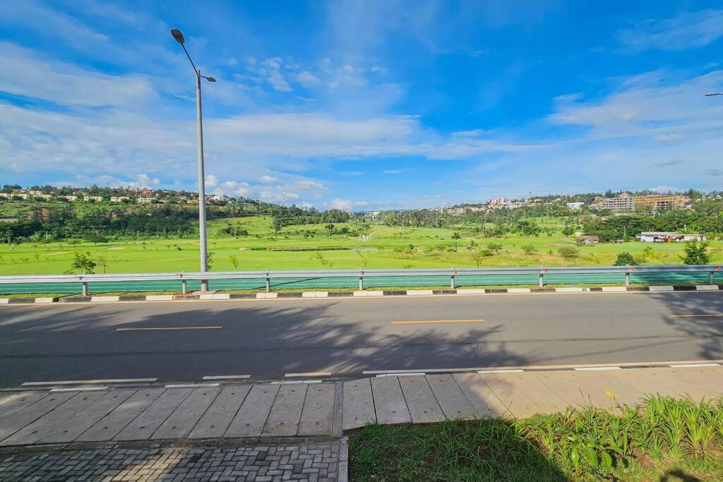 Complete 4-Bedroom House Facing Kigali Golf Course Bagian luar foto